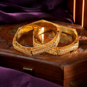 Sahira Kangan – Bold Geometry. Beautiful Tradition.