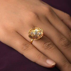 The Wardah Ring is a masterpiece that brings together traditional Islamic artistry and modern elegance. Designed in luxurious 22K yellow gold, the ring features a beautiful flower motif, delicately carved to create a three-dimensional, lifelike bloom. At the center, sparkling white gold accents highlight the intricate detailing, making the flower design truly stand out.